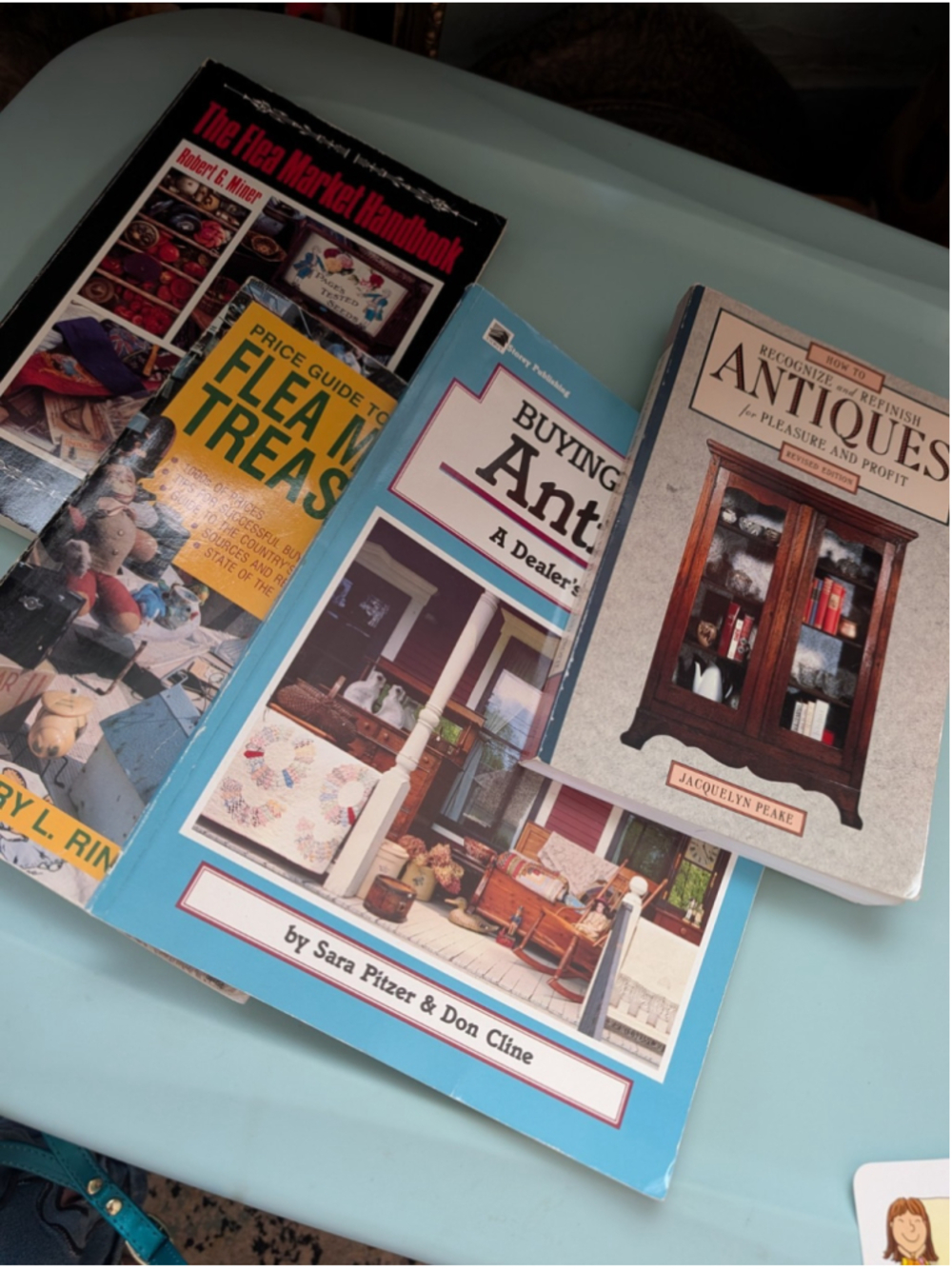 Lot 4 Vintage Antique Flea Market Reseller Dealer Books Buying Selling Guides